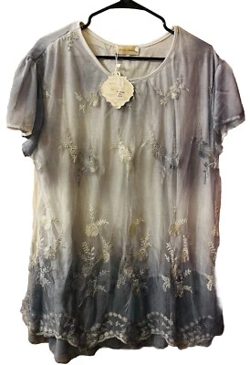 Camisa Simply Couture feminina 3XL azul renda e enfeite nova com etiquetas - Imagem 1 de 4