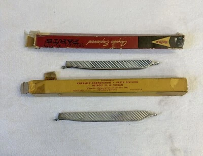 Nuevo de Lote Antiguo MoPar 1960 Dodge Polara Matador Cuarto Panel Inserciones PAR Borde Cromado Foto 1 de 4