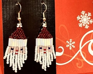 Vintage Merry Christmas Beaded Santa Dangle Earrings Stocking Stuffer Cute Gift - Picture 1 of 3