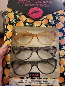 BETSEY JOHNSON 3 Pair  Readers  Olive, tortoise, amber Reading Glasses NEW! - Picture 1 of 8