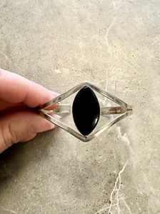 Sterling Silver Black Stone Cuff Bracelet Mexico 925 - Picture 1 of 6