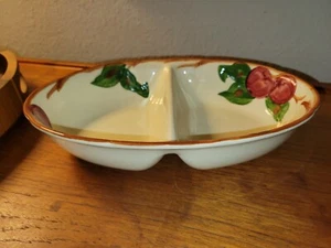 Franciscan 🍎APPLE🍎 Divided Vegetable Dish - "TV Screen" Backstamp - EUC - USA - Imagen 1 de 5