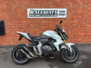 HONDA CB1000R 2011 WHITE 10,672 MILES USED MOTORCYCLE - Picture 1 of 20