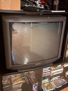 Sony Trinitron KV-20S10 Retro Gaming Vintage 20" TV for VCR DVD Game, Very Good - Picture 1 of 3