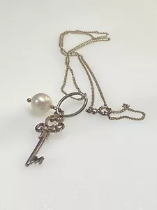 Vintage Sterling Silver Pendant Necklace 925 Key and Freshwater Pearl 4,36g - Picture 1 of 7