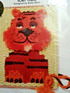 Toby Tiger Jiffy Weaving Sunset Designs Betty Miles 3430 Kit - Picture 1 of 7
