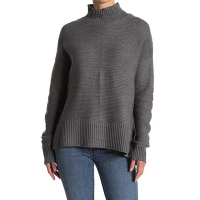 Suéter túnica Sweet Romeo para mujer cuello falso genial niña en carbón pequeño $58 Foto 1 de 3