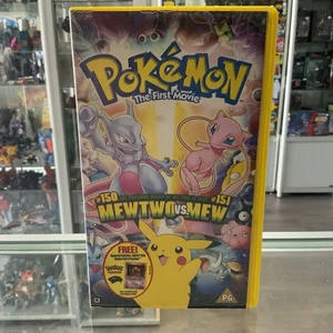 Vintage Pokemon The First Movie PAL VHS Video Mewtwo Promo Card New Sealed Retro - Imagen 1 de 8