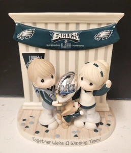 "RARE" PHILADELPHIA EAGLES "Super Bowl 2018" Precious Moments -NEW without Box - Picture 1 of 3