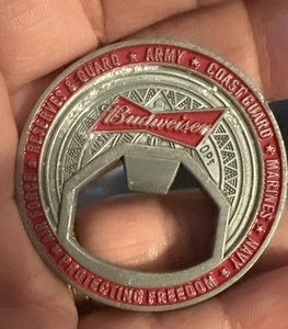 Moneta sfida apribottiglie Budweiser Ecco gli eroi - Foto 1 di 2