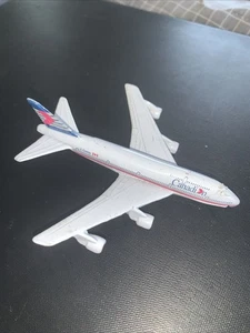Vintage Canadian  Airlines Boeing 747 Diecast 4” Collectible Airplane (F801) - Picture 1 of 3
