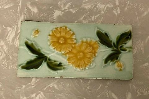 Antique Alfred Meakin - Art Nouveau Floral Border Tile Cover
