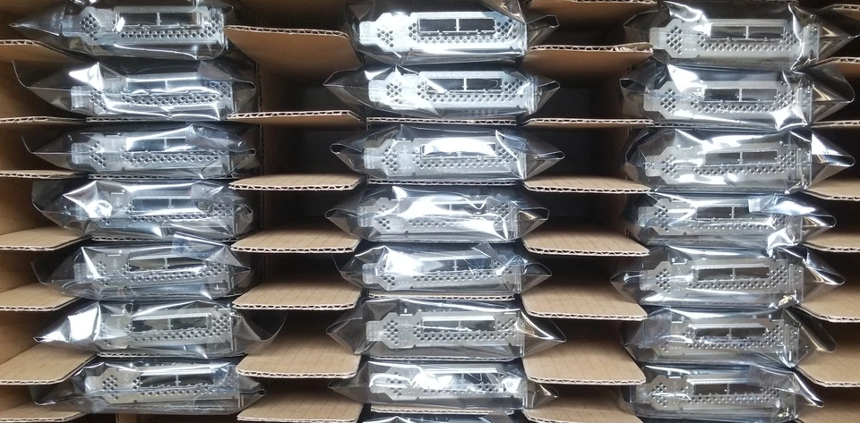 NEW LSI MegaRAID SAS 9285-8e Dell OEM PCI-E 6Gb/s LP RAID Controller w/1GB Cache - Image 1 of 2