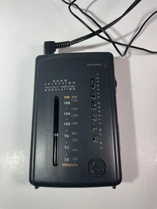 GE Portable Pocket AM/FM Radio w/ Headphones With Belt Clip 7-1637A Tested - Picture 1 of 23