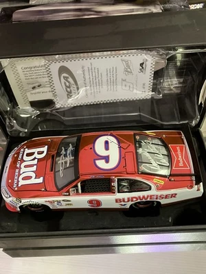 RARO! LEER TODO 2010 KASEY KAHNE 2X FIRMADO BUDWEISER RETRO COLOR CROMO ELITE Foto 1 de 4