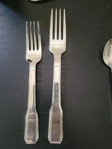 2 Godinger GOI34 Glossy Stainless Flatware Salad Fork & Dinner Table Fork - Picture 1 of 7