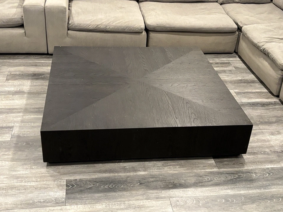 Mesa de centro cuadrada Machinto de restauración herrajes roble negro/bronce ¡PUEDE ENTREGAR! Foto 1 de 4