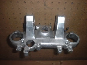 Honda VF1100C V65 Magna Fork Clamp Upper Triple Clamp Bridge 83-84 - Foto 1 di 4