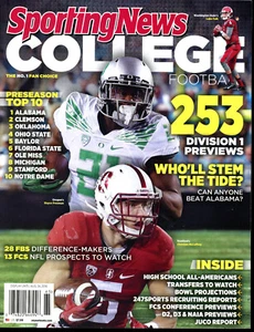 SPORTING NEWS COLLEGE FOOTBALL MAGAZINE 2016 - CHRISTIAN MCCAFFREY ROYCE FREEMAN - Picture 1 of 1