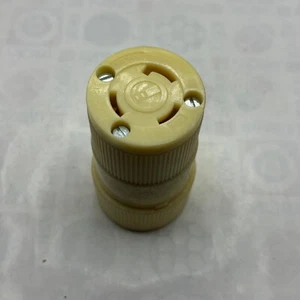 Bryant 3333 weiß verriegelnder Nylon-Stecker 3-polig 3-adrig 30 A 125/250 V Menge: 1 ⭐ - Bild 1 von 10