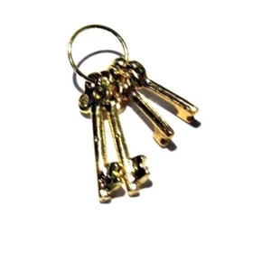 FAIRY KEYS FOR YOUR FAIRY DOOR  A GREAT ACCESSORY FOR YOUR FAIRY GARDEN-  NEW - Picture 1 of 2