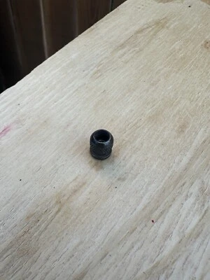 Coleman, linterna, tuerca de bola moleteada superior, tuerca de bola Coleman Foto 1 de 2