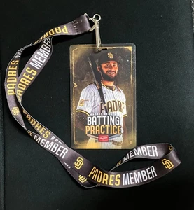 FERNANDO TATIS SAN DIEGO PADRES 2025 MEMBER BATTING PRACTICE BADGE WITH LANYARD - Picture 1 of 4