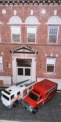 Lot Of 2 Matchbox Scania P 360 Fire Engine & Matchbox International Ambulance NL - Image 1 of 4