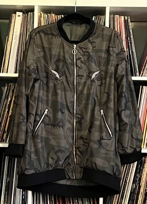 Rock & Republic Extra Large Camo Jacket With Embroidered Swallows Preowned - Image 1 of 3