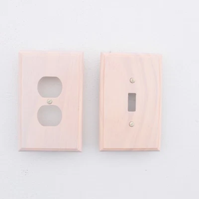 Cubiertas de madera de gran tamaño de pino encalado Leviton 89203-WWP 89201-WWP Foto 1 de 4