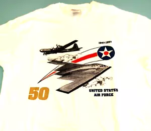 Hanes para hombre U.S.A.F. Camiseta Grande Aviones Bombardero Fuerza Aérea 1947 1997 50 Años - Imagen 1 de 4