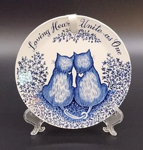 Royal Crownford Ironstone Hanging Cat Plate "Loving Hearts Unite As One" 5.75"W - Picture 1 of 11
