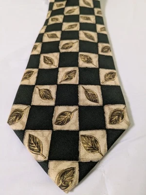 Corbata Lands End diseño geométrico 100 % verde/hoja cosida a mano en EE. UU. 59x3,75 Foto 1 de 4