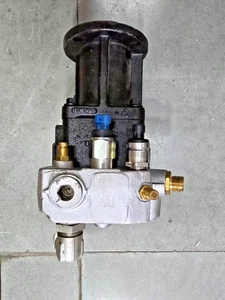 Cummins Engine Fuel Pump for QSK23; P/N: 4087997; 4307242; 4903531; 2897672 - Picture 1 of 12