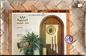 "Presitge" Phentex Hook and Hang Kit.Latch Hook Home Decor # 5017 Old Stock - Picture 1 of 5
