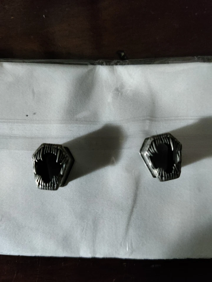 Akak Jewelry 12mm S925 Silver coffin shaped venomous maw ear plugs - Immagine 1 di 3