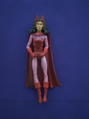 Figura de acción Bruja Escarlata Marvel Legends 6,5" Wanda Foto 1 de 2