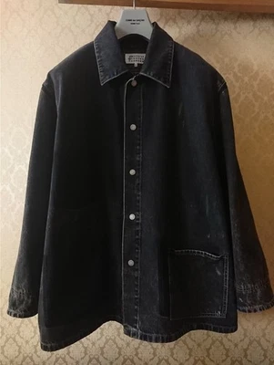 Jaqueta jeans Maison Margiela usada tamanho 42 preta comprimento 77cm - Imagem 1 de 4