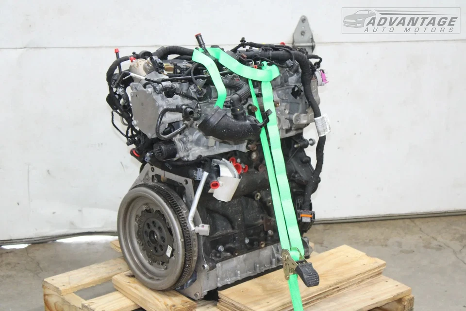 AUDI A3 QUATTRO 2017-2018 8V AWD 2,0 L L4 DOHC 16 V TFSI motor CHHB 74 K OEM Foto 1 de 4