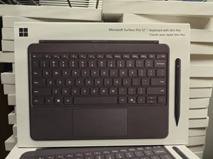 Microsoft Surface Slim Pen (2ª Edición) y Teclado Pro (12ª Edición) Pizarra - Imagen 1 de 2
