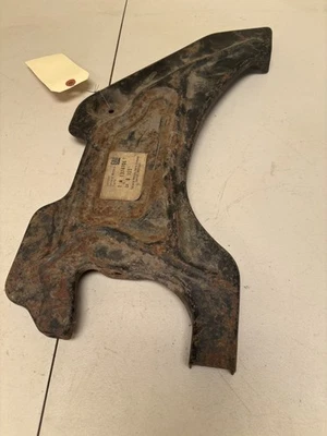 Nuevo de Lote Antiguo GM#1374706 1966 Buick Electra LeSabre Wildcat Capucha Bloqueo Pestillo Soporte Soporte Foto 1 de 4