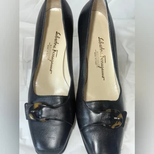 Salvatore Ferragamo Black pumps size 6.5 - Bild 1 von 15