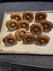 Menge 11 Vintage gedrechselte Holzgriffe mit Schrauben 1-7/8" Vierkant Sechskant Ersatz - Bild 1 von 11