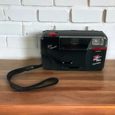 Polaroid 35mm One Film Black Built in Flash Auto Focus Point Shoot Camera VTG - Image 1 of 4