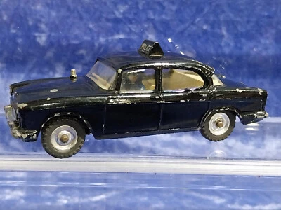 Vintage Meccano Dinky 256 Humber Hawk Police Car - Image 1 of 4