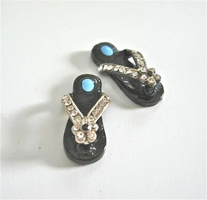 dollhouse doll house miniature FLIP FLOPS SANDALS RHINESTONES METAL FLOWER - Picture 1 of 2