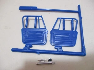 Junkyard Spare Model Parts Vintage Jeep CJ-7 Monogram 1:24 DOORS ONLY 1993 Kit - Picture 1 of 2