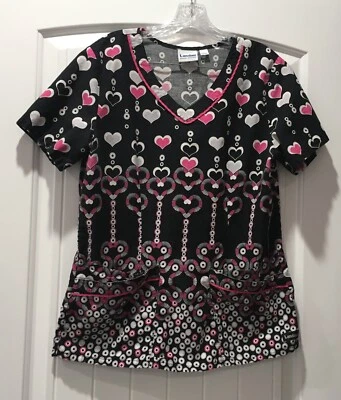 LANDAU SCRUB TOP - MANGA CORTA - CUELLO EN V / NEGRO CON CORAZONES / GRANDE Foto 1 de 4