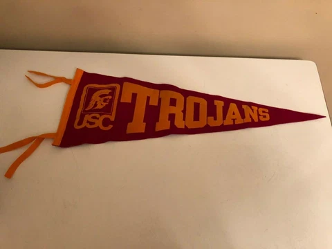 VINTAGE PENNANT FLAG FELT BANNER UNIVERSITY USC TROJANS Cover