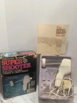 Vintage Wear-Ever Super Shooter Electric Cookie Press 70001 Canape' Kitchen  - Image 1 of 4
